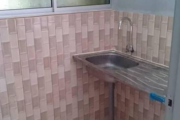 Angsana Apartment @ Taman Raintree