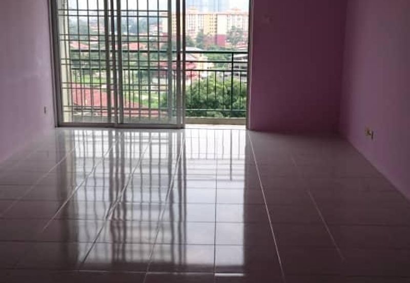 Angsana Apartment @ Taman Raintree