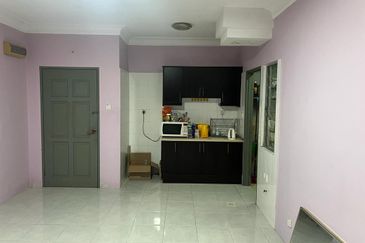 Angsana Apartment @ Taman Raintree