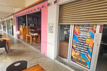 Residensi Bistaria, Ukay Bistari