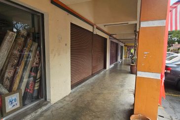 Residensi Bistaria, Ukay Bistari