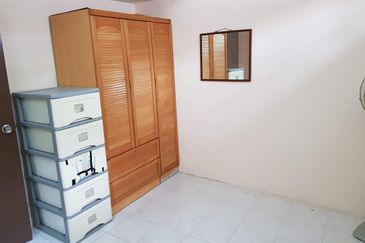 Jalan Taman Bukit Desa