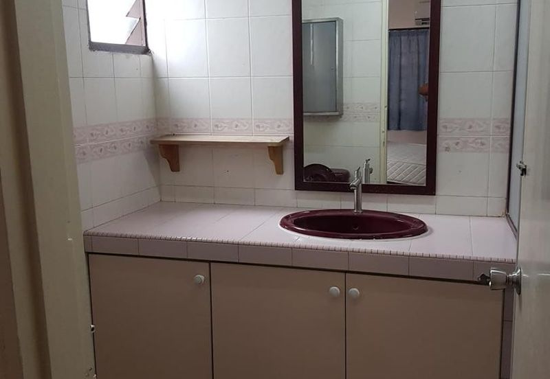 Jalan Taman Bukit Desa