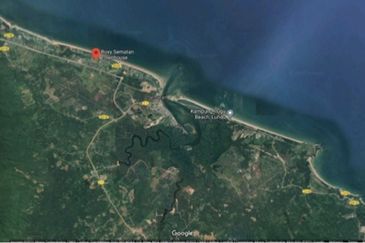 Roxy Beach Apartment @ Sematan