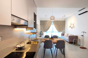 Completed Service Apartment D' MILLENIA RESIDENCE @ UNIMAS for Sale with RM500 booking fee!