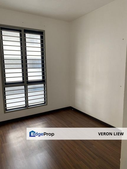 SILK SKY SERVICE APT FOR SALE, Selangor, Balakong