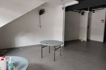 Pusat Perdagangan Seri Kembangan