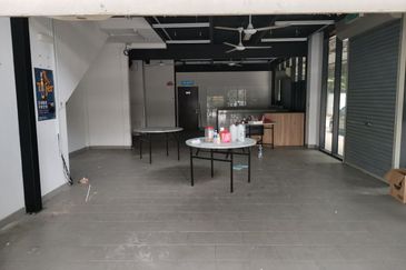 Pusat Perdagangan Seri Kembangan