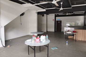 Pusat Perdagangan Seri Kembangan