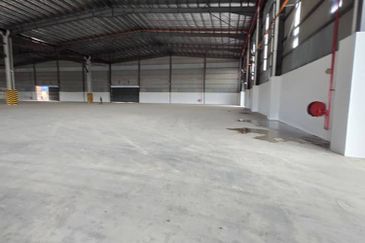 West Port, Pulau Indah