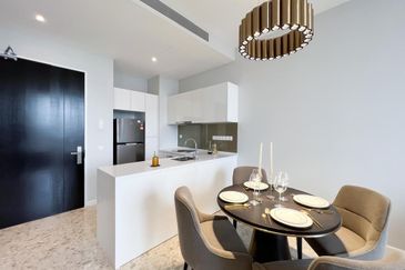 Pavilion Ceylon Hill