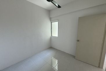 APARTMENT ANJUNG LEKIR