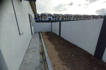 TAMAN BOTANIKA RESIDENCE, SITIAWAN