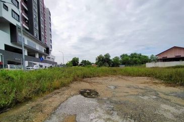MANJUNG RESIDEN, SERI MANJUNG