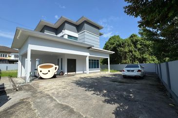Bungalow at Jalan Kung Phin For Sale