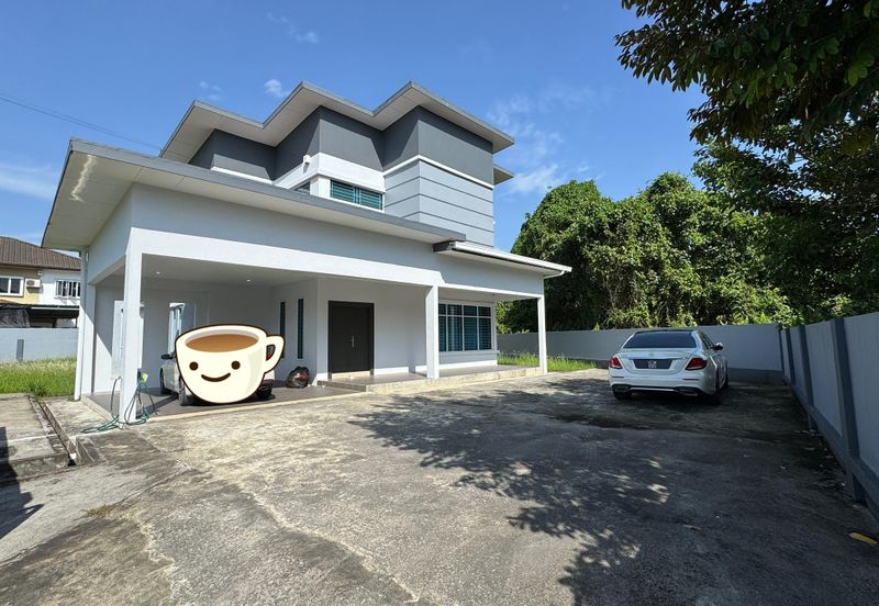 Bungalow at Jalan Kung Phin For Sale