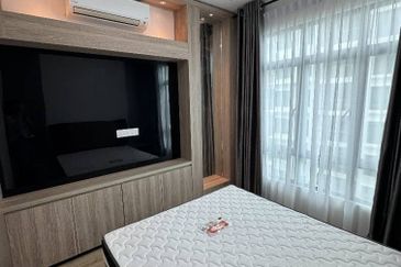 Sapphire On The Park