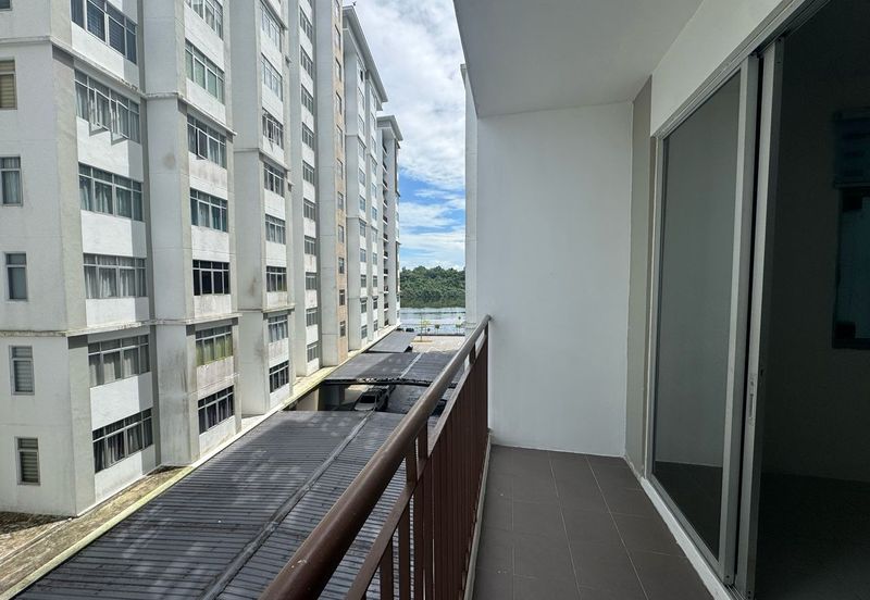 Residensi Bintawa Riverfront