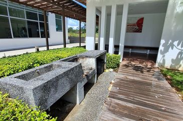 SkyVilla Condominium