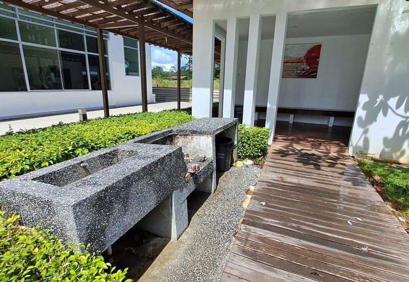 SkyVilla Condominium