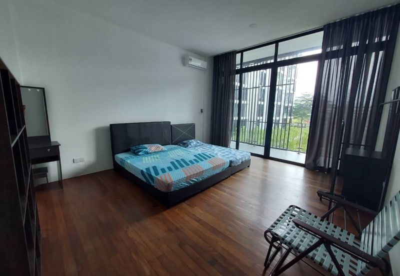 The Orchard Residences