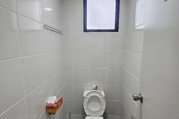 The Northbank 1st Floor Shoplot For Rent