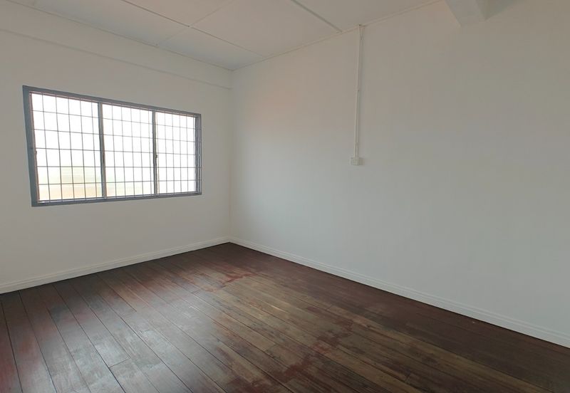 Double Storey Terrace Intermediate For Sale