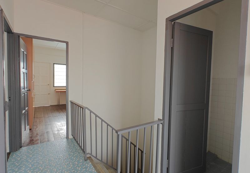 Double Storey Terrace Intermediate For Sale