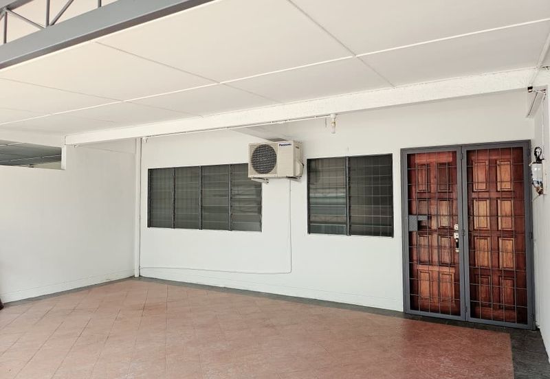 Double Storey Terrace Intermediate For Sale