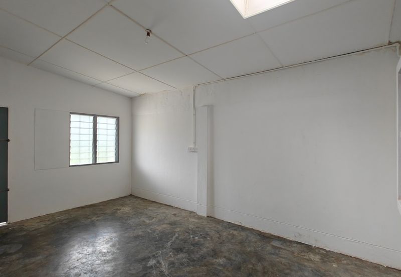 Double Storey Terrace Intermediate For Sale