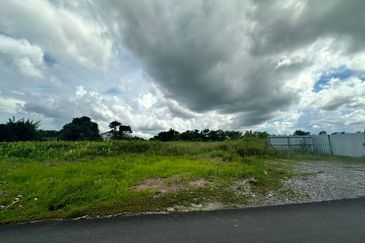 Land @ stephen yong road