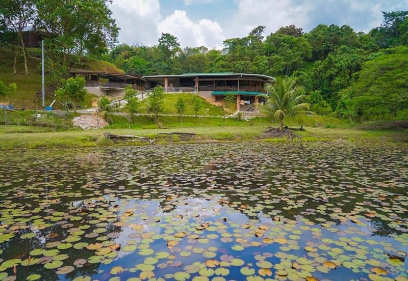 Bungalow retreat centre @ skuduk serian