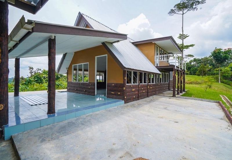 Bungalow retreat centre @ skuduk serian