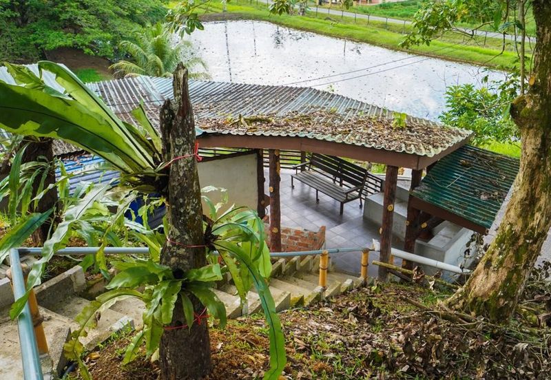 Bungalow retreat centre @ skuduk serian