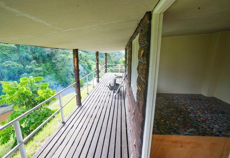 Bungalow retreat centre @ skuduk serian