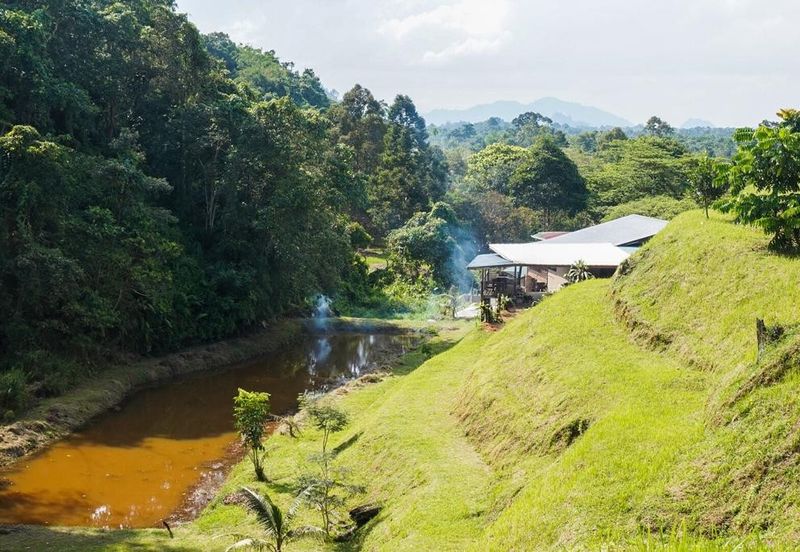 Bungalow retreat centre @ skuduk serian