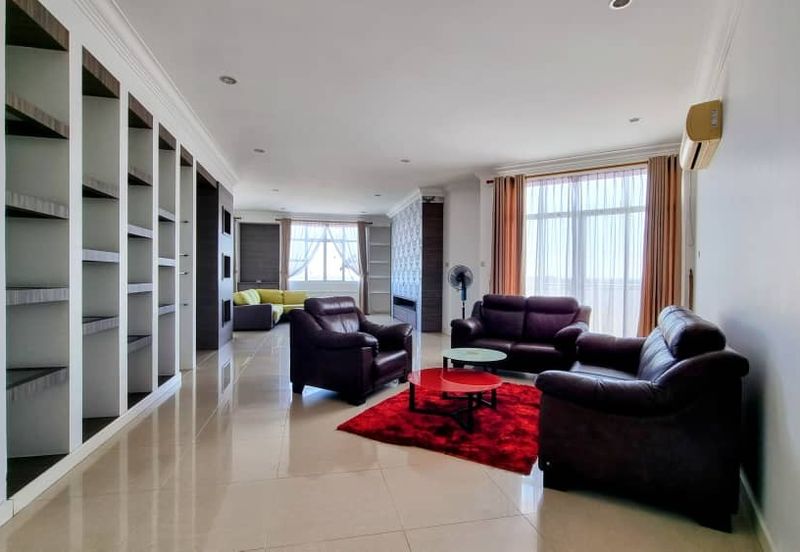 Desa Pines Apartment