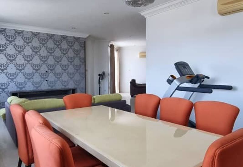 Desa Pines Apartment