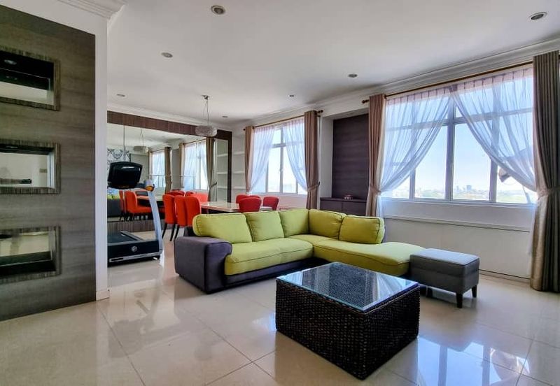 Desa Pines Apartment