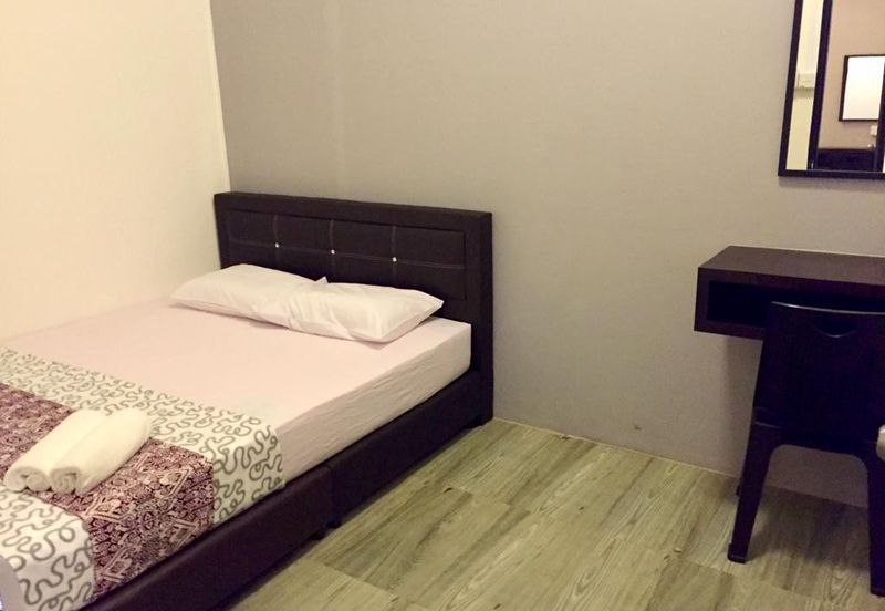 4 storey commercial shoplot @ satok 