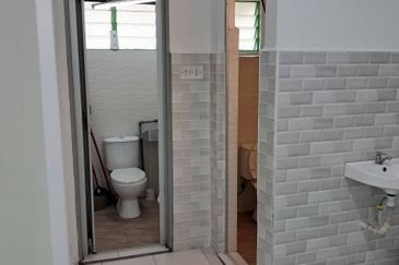 Oakland Commercial Centre