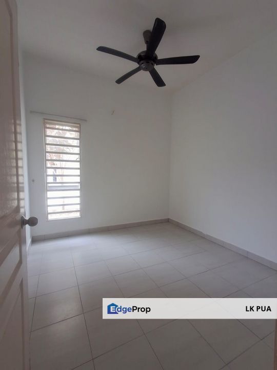 DOUBLE STOREY SEMI D  HOUSE SEREMBAN 2 FOR SALES, Negeri Sembilan, Seremban