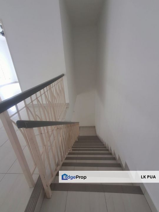 DOUBLE STOREY SEMI D  HOUSE SEREMBAN 2 FOR SALES, Negeri Sembilan, Seremban