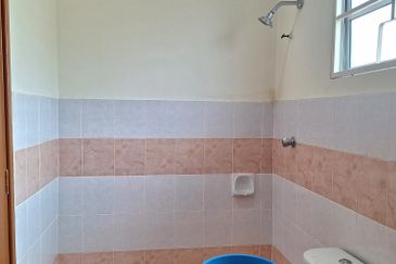 EMERALD PARK (SEREMBAN 2)