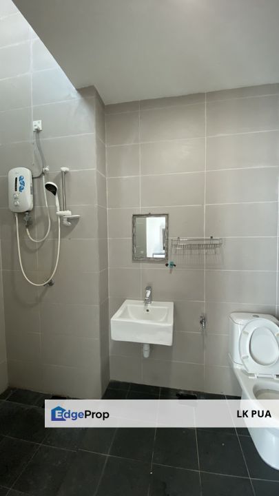 Superlink Double Storey terres house facing  lake view Hijayu Sendayan  for sales, Negeri Sembilan, Siliau