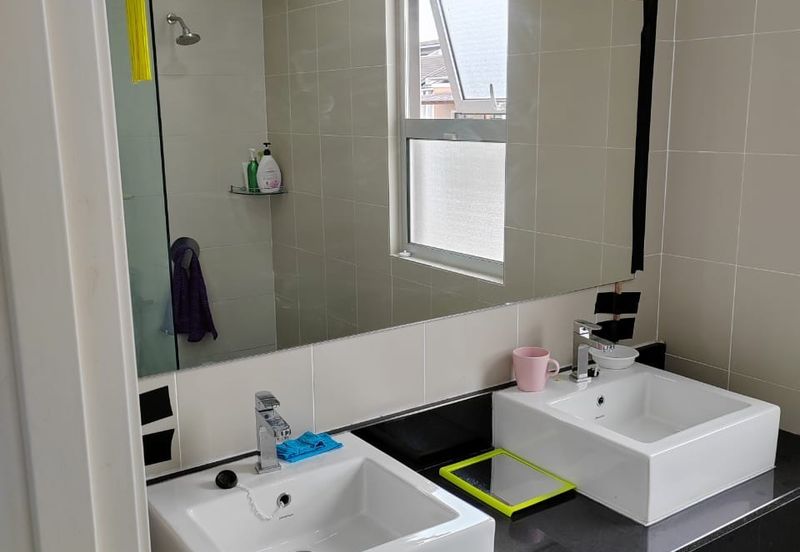 TAMAN BUKIT CHEMARA(CHEMARA HILL)