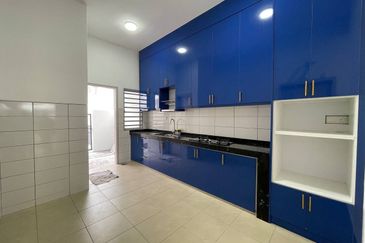 Anggun @ Bandar Ainsdale