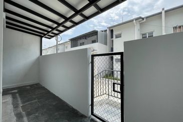 Anggun @ Bandar Ainsdale