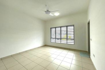 Anggun @ Bandar Ainsdale