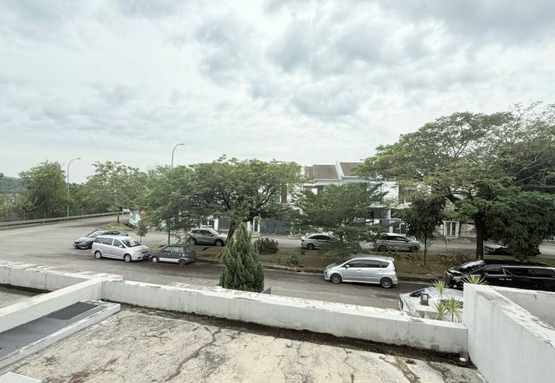 Laman Delfina @ Nilai Impian